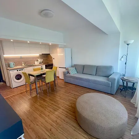 Park Apartment